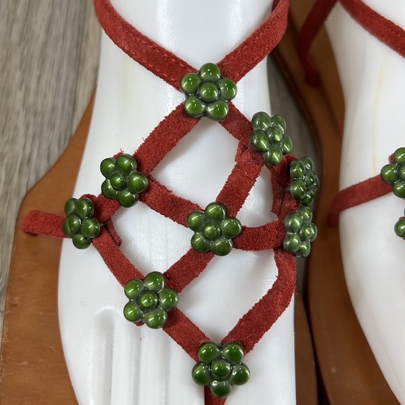 ๐2/$25 ๐ Naked Feet Sandals - Picture 3 of 12